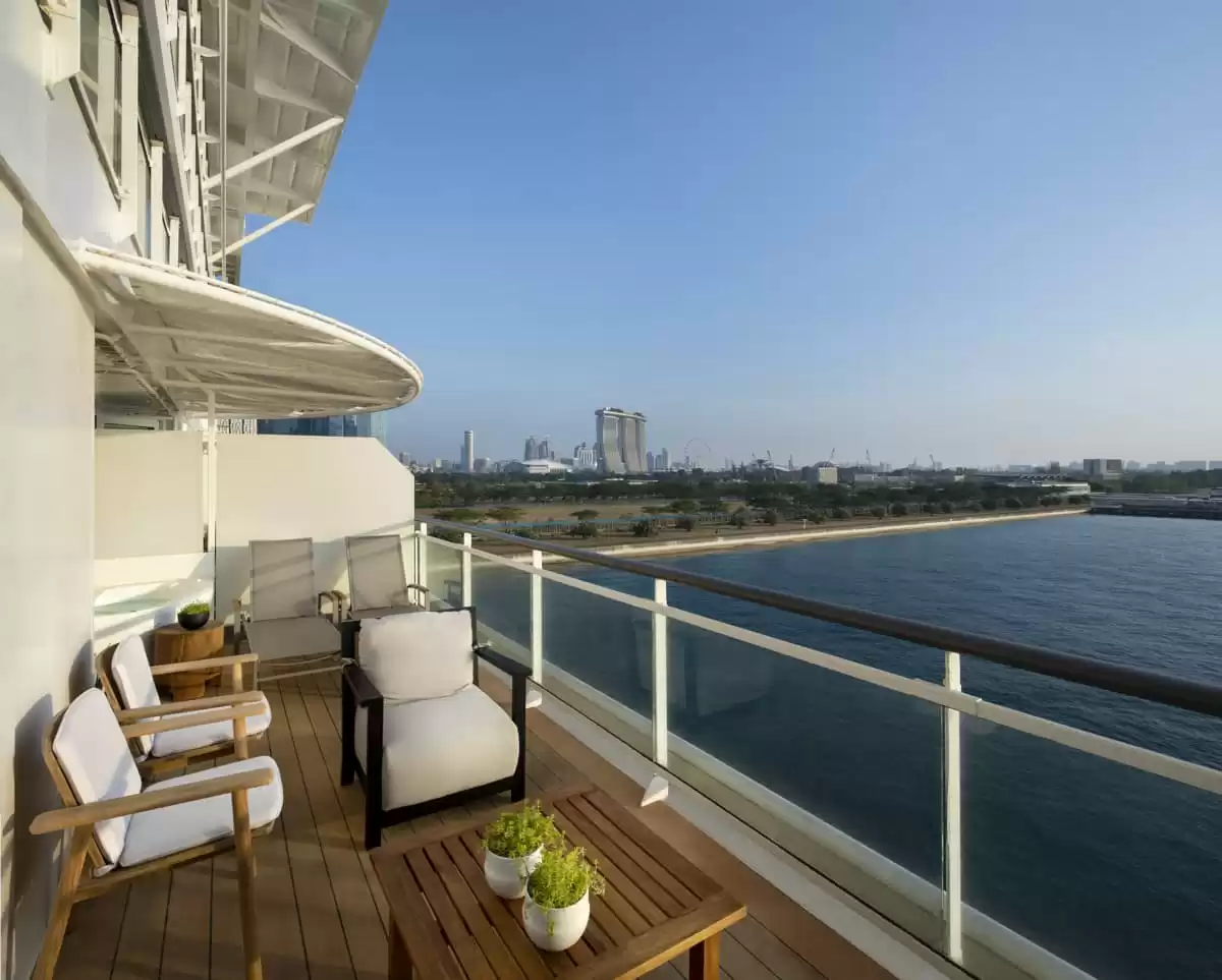 el Celebrity Millennium :   11