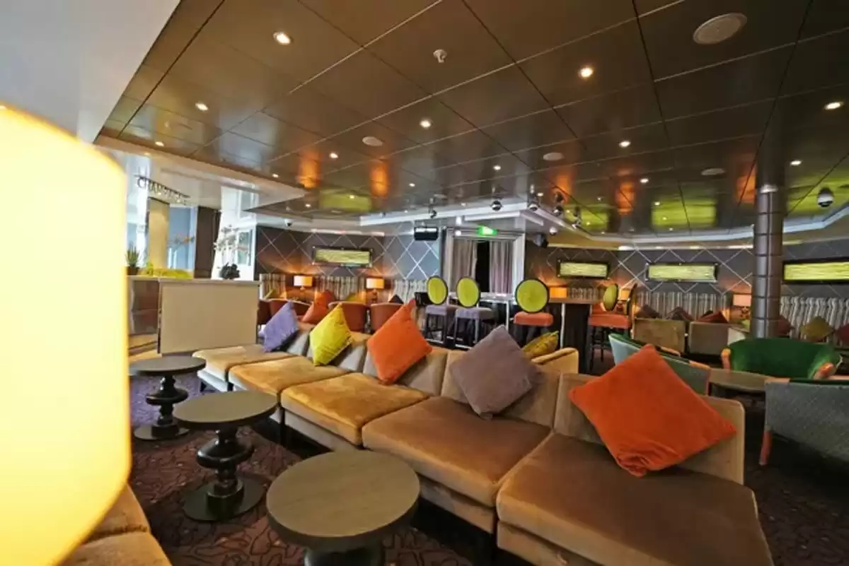 el  :  cabine 6
