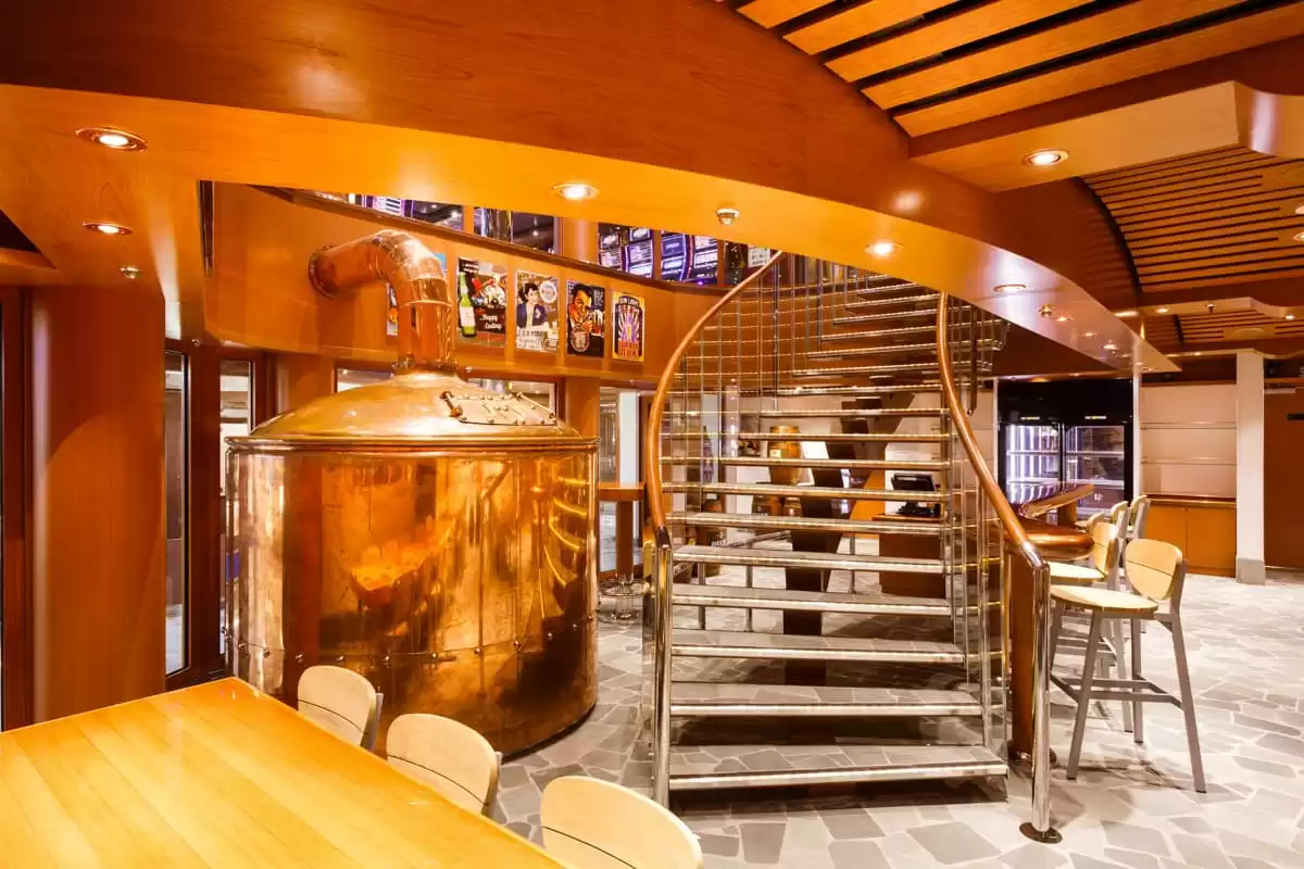 el  :  cabine 23