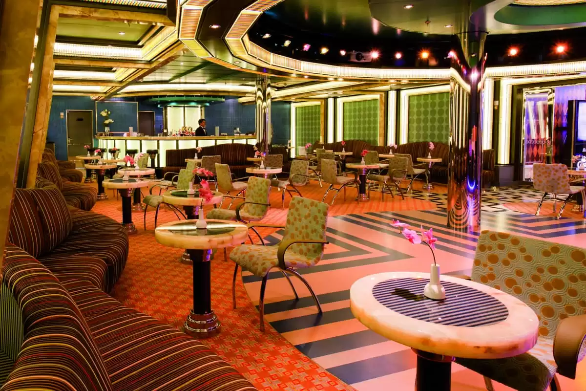 el  :  cabine 8