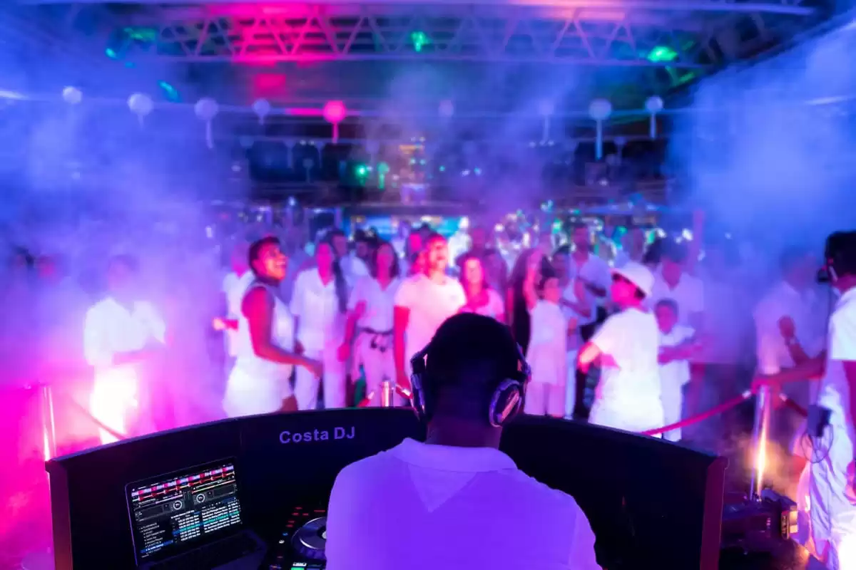 el Costa Pacifica :  cabine 37