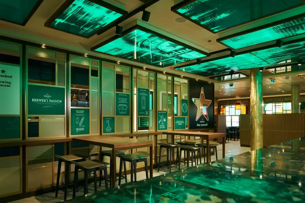 el  :  cabine 32