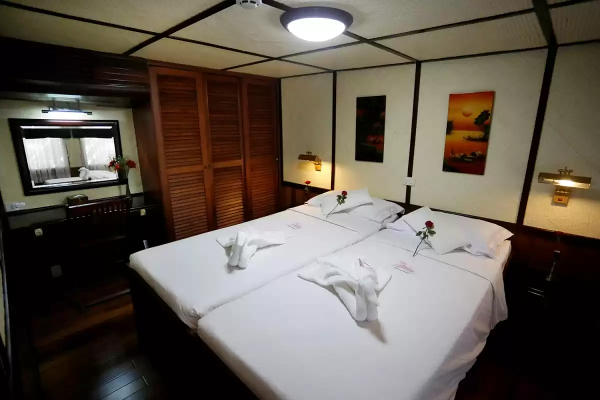 el RV indochine :   0