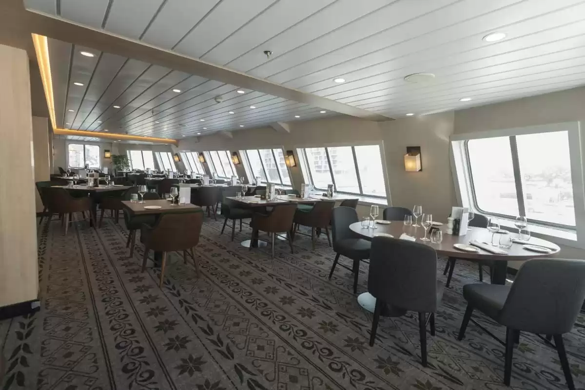 el  :  cabine 34