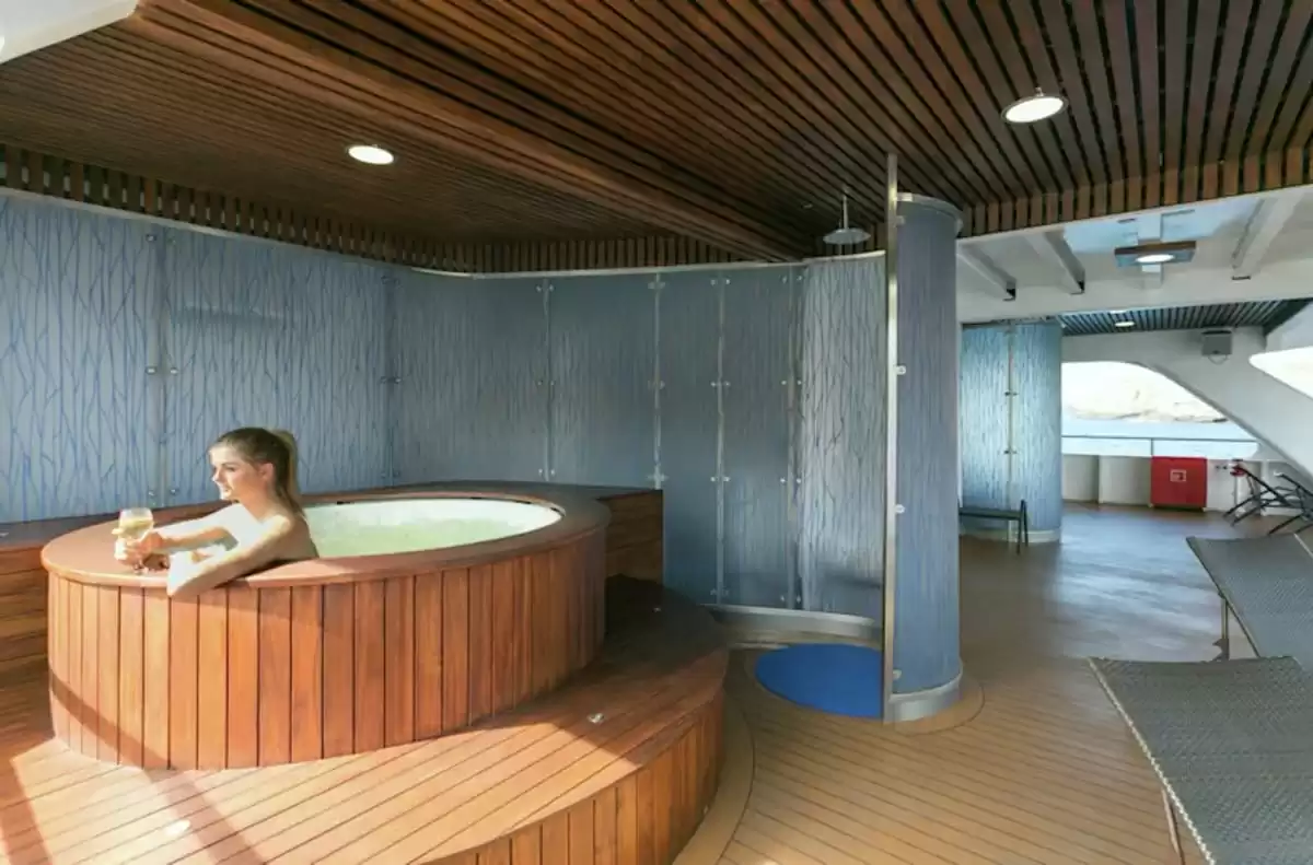 el MS Santa Cruz II :  cabine 2