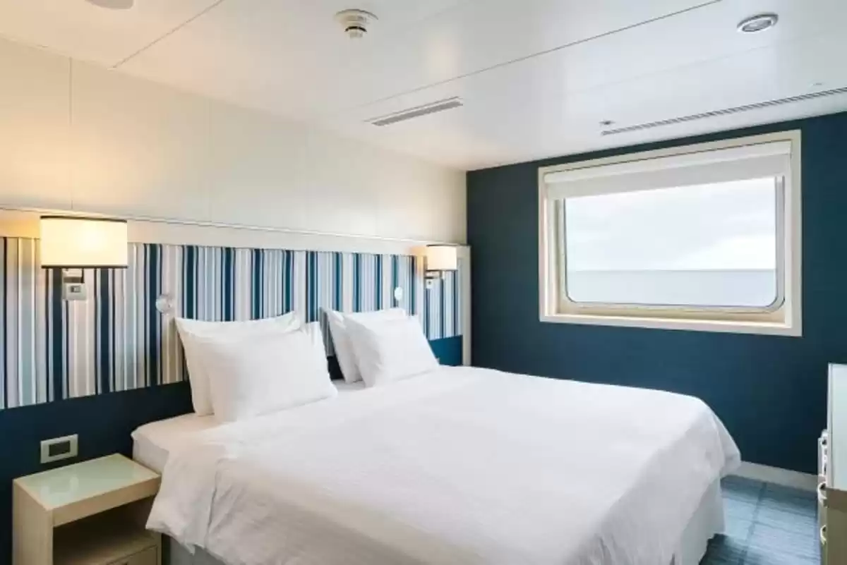 el MS Santa Cruz II :   1