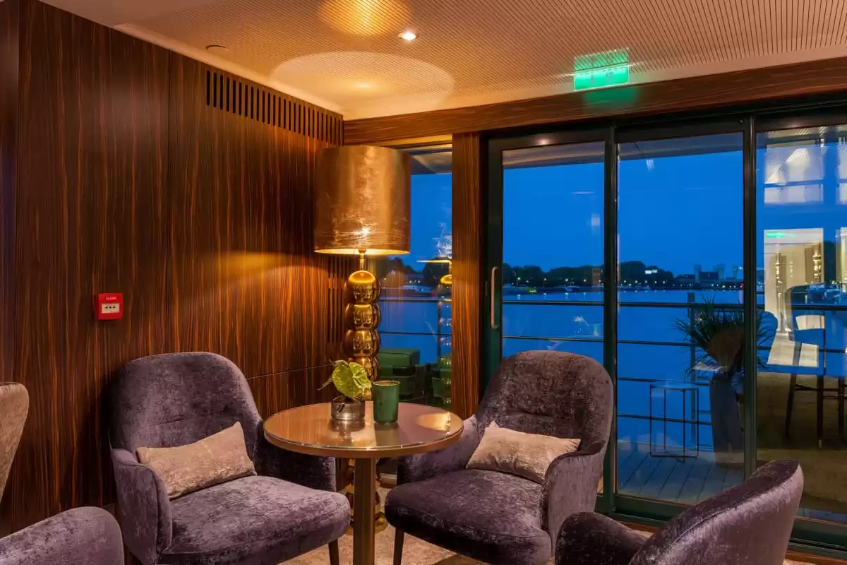 el Amadeus Imperial :  cabine 0