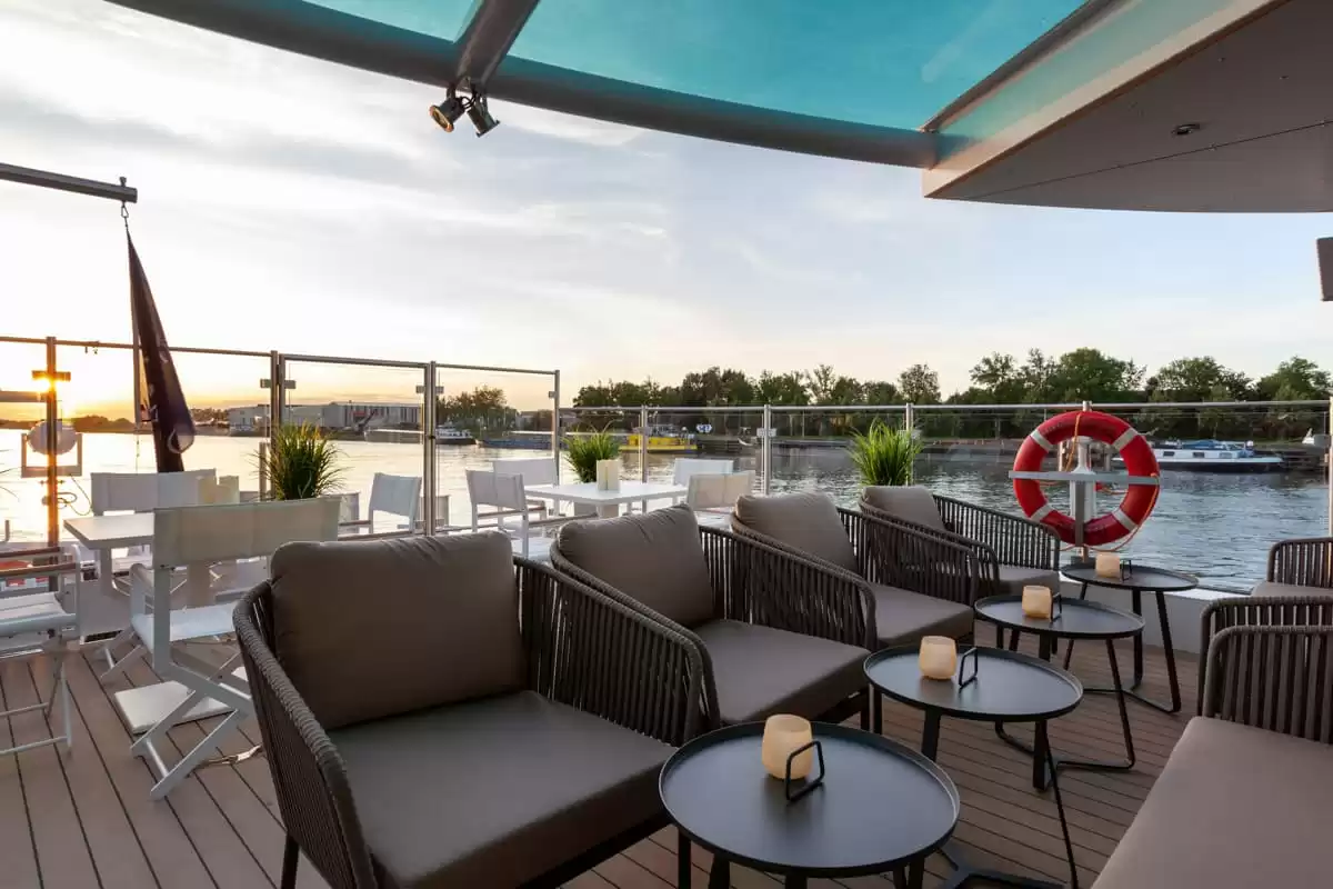 el Amadeus Imperial :  cabine 4