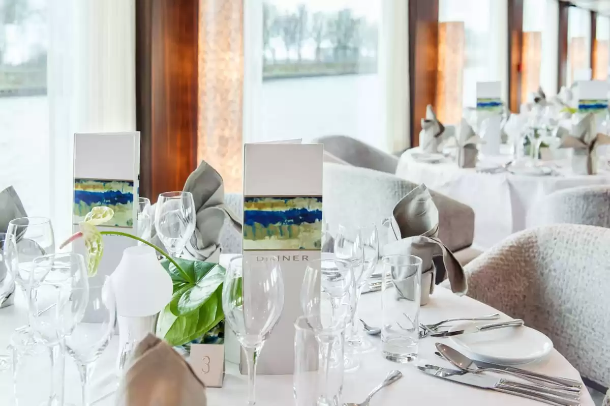 el Amadeus Queen :  cabine 5