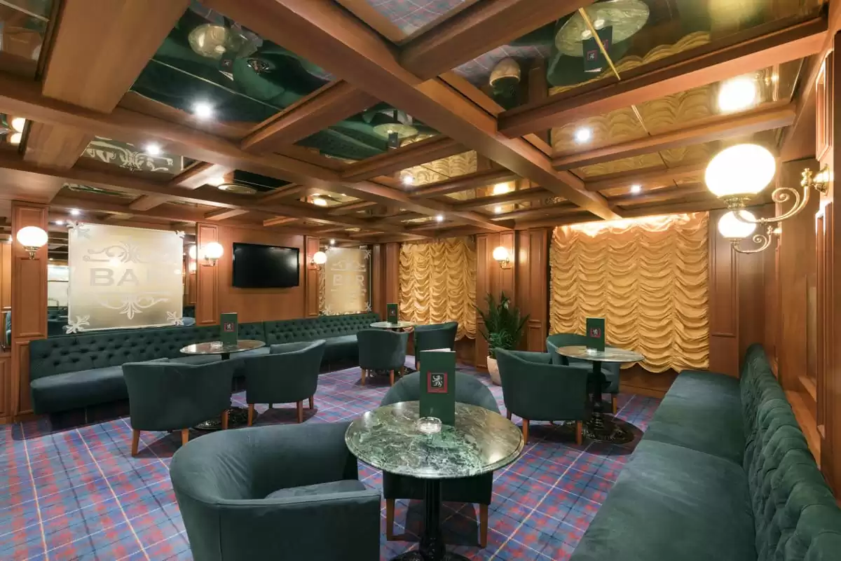 el  :  cabine 24