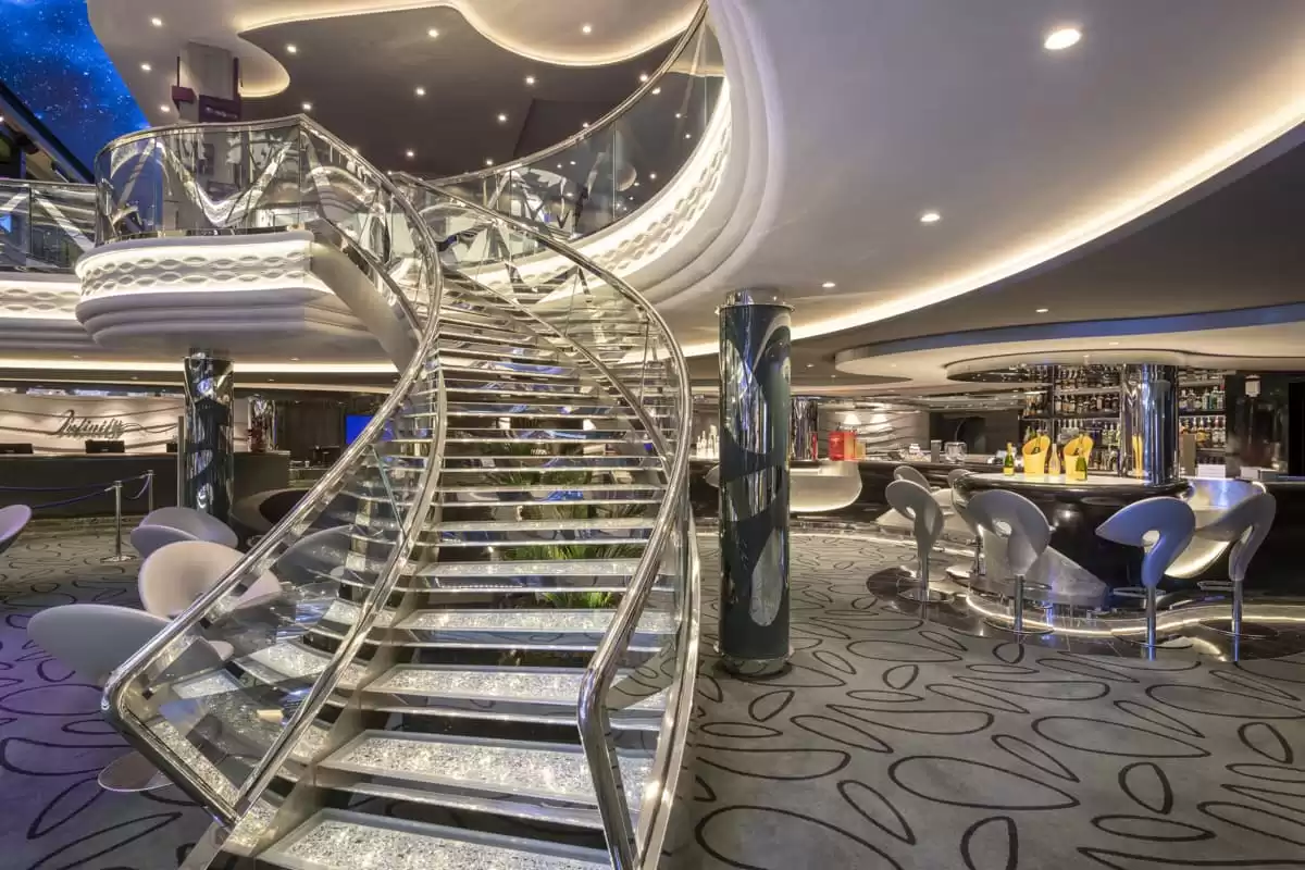 el MSC Bellissima :  cabine 35