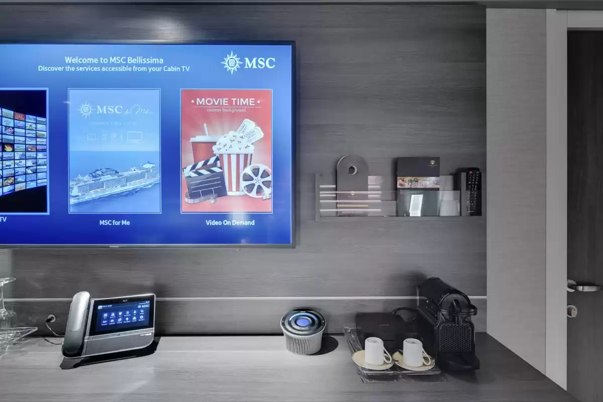 el MSC Bellissima :   3