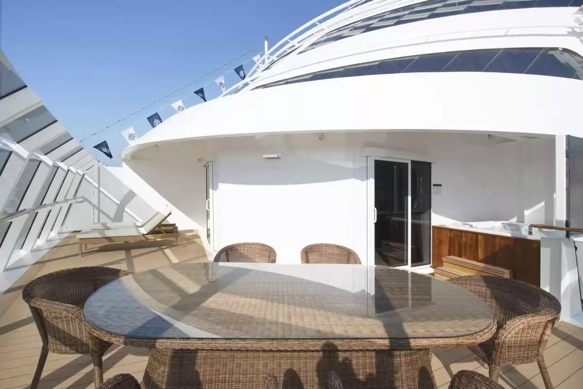 el MSC Bellissima :   0