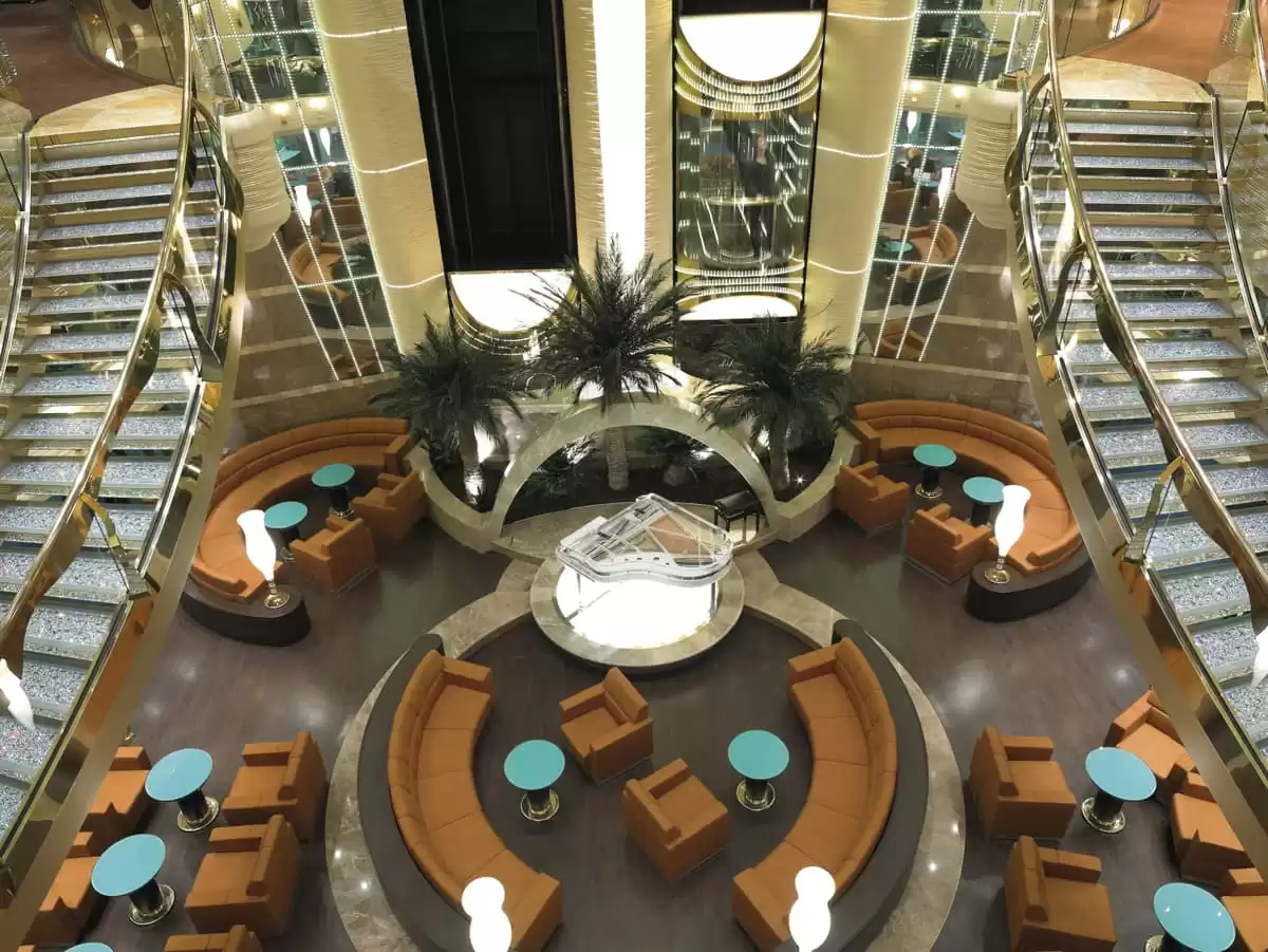 el  :  cabine 33
