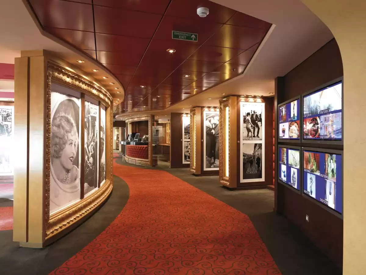 el  :  cabine 34