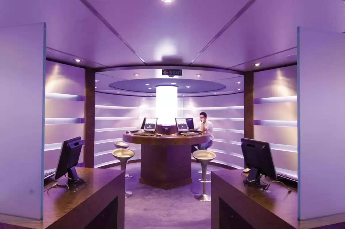el  :  cabine 18