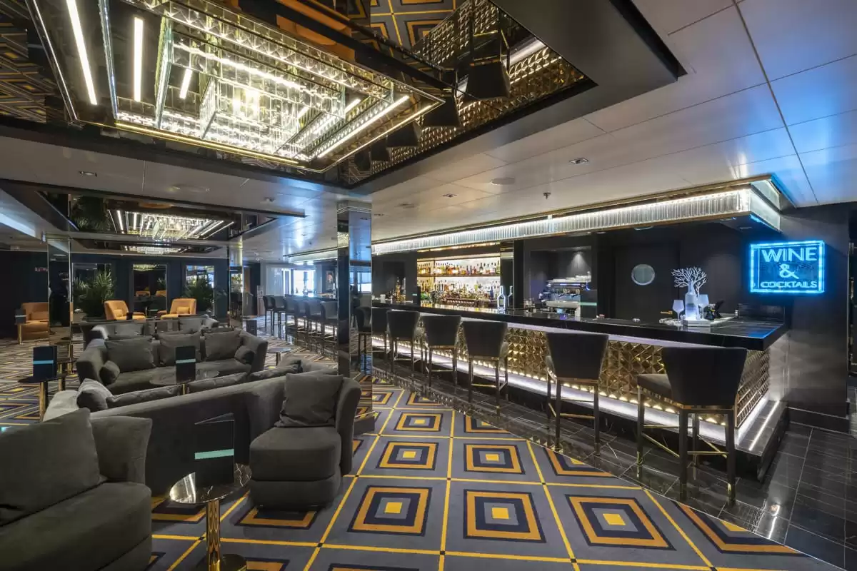 el  :  cabine 54