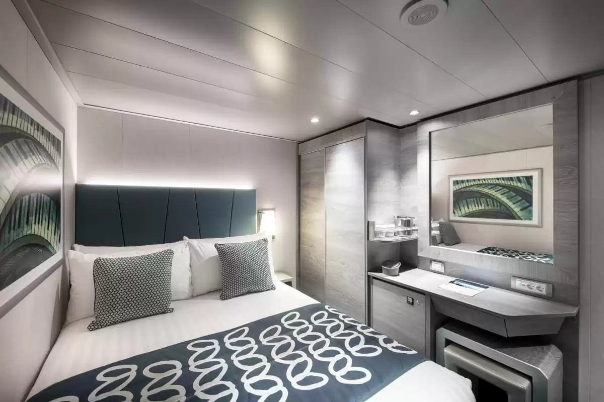 el MSC Virtuosa :   9