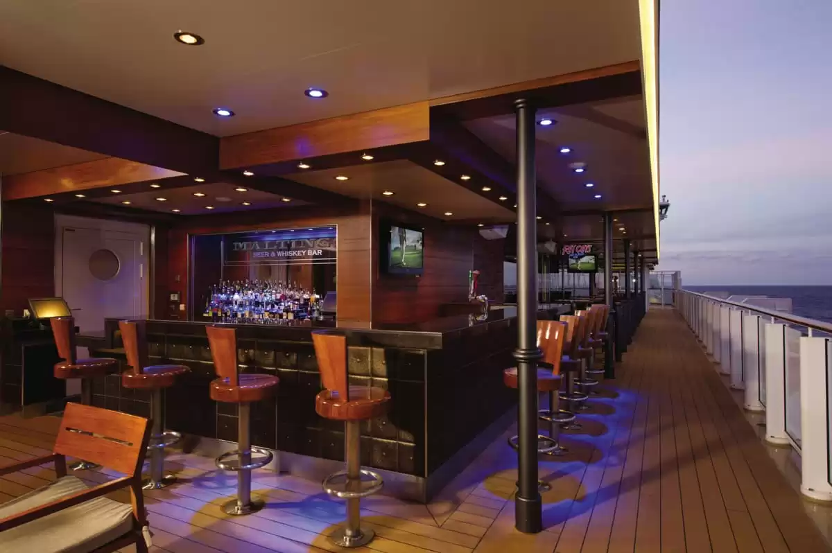el  :  cabine 7