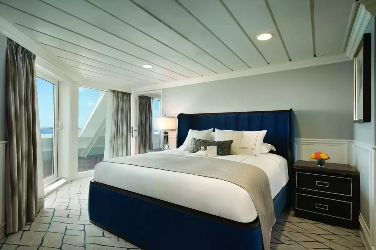 el Oceania Insignia :   3