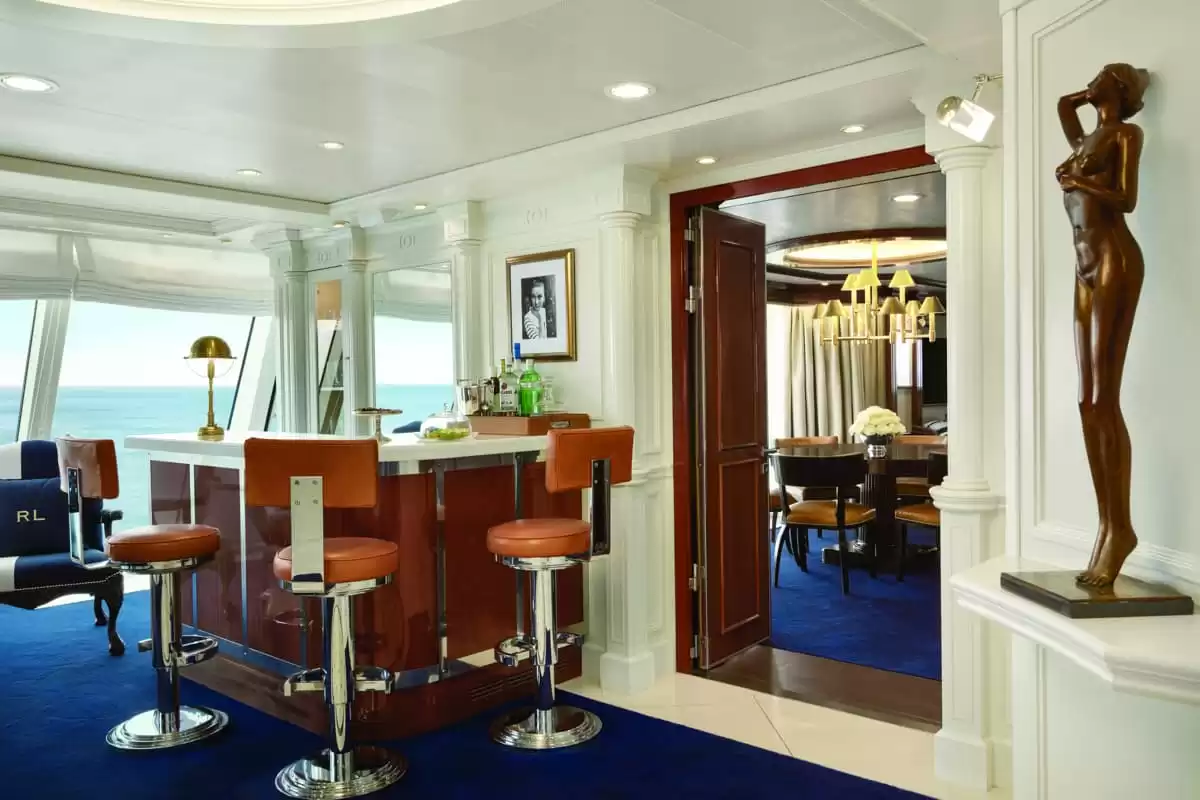 el Oceania Marina :   7