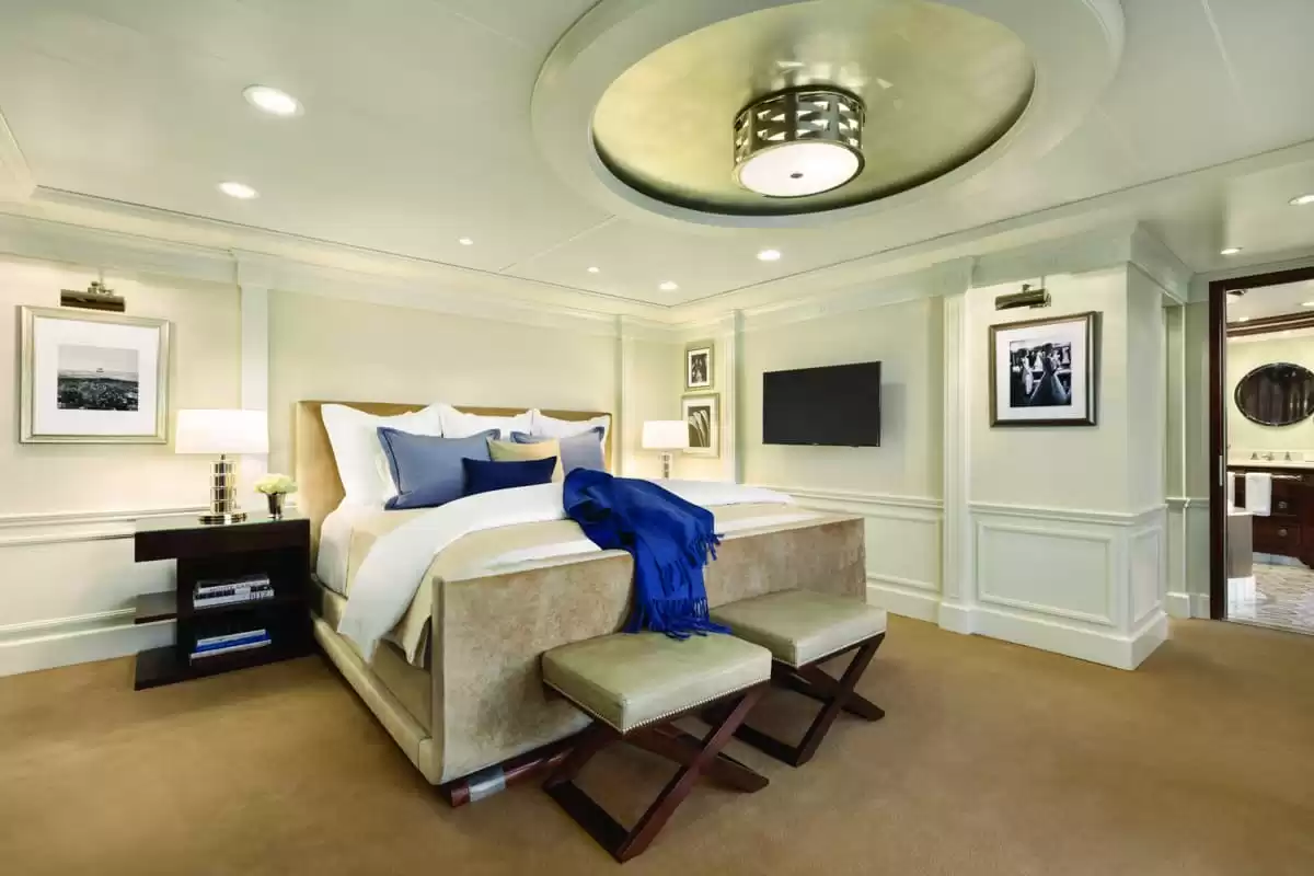 el Oceania Marina :   10