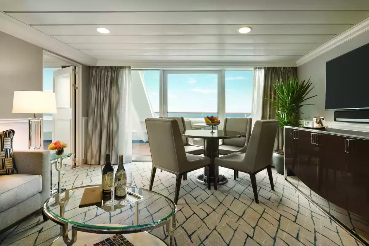 el Oceania Sirena :   8