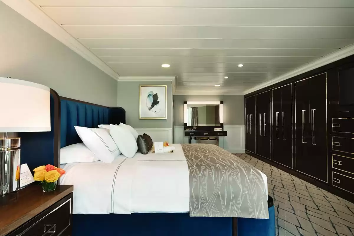 el Oceania Sirena :   12