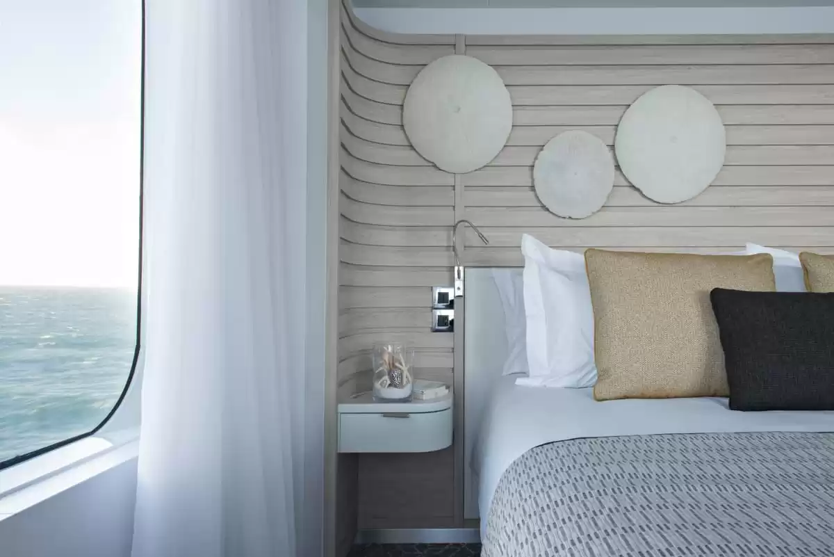 el Le Bougainville :   5