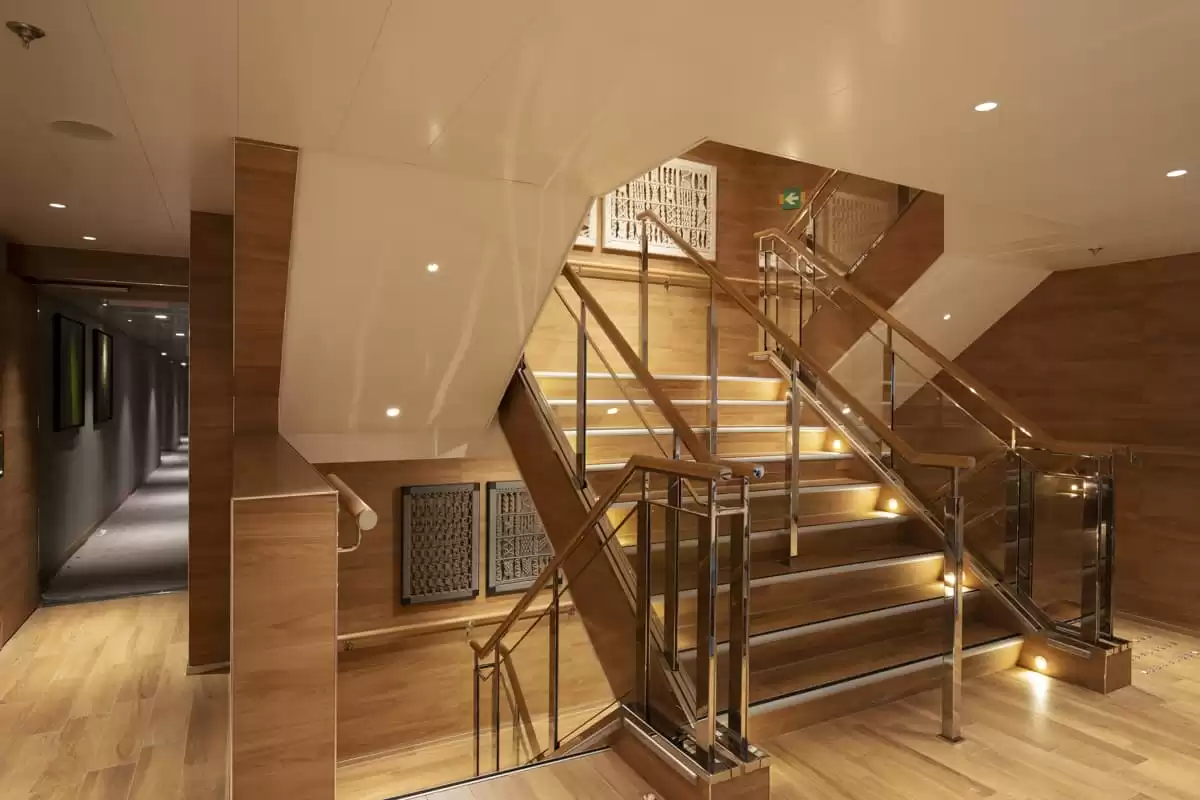 el  :  cabine 23