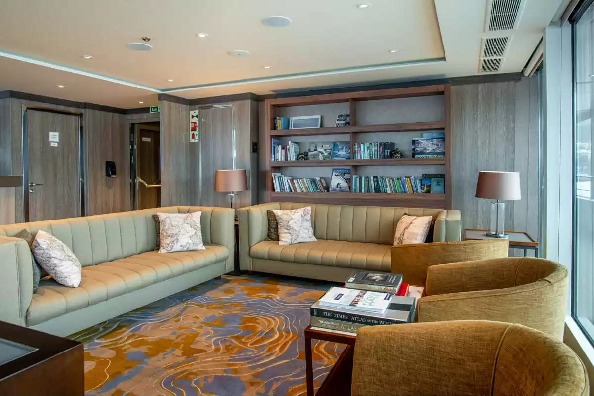 el  :  cabine 9