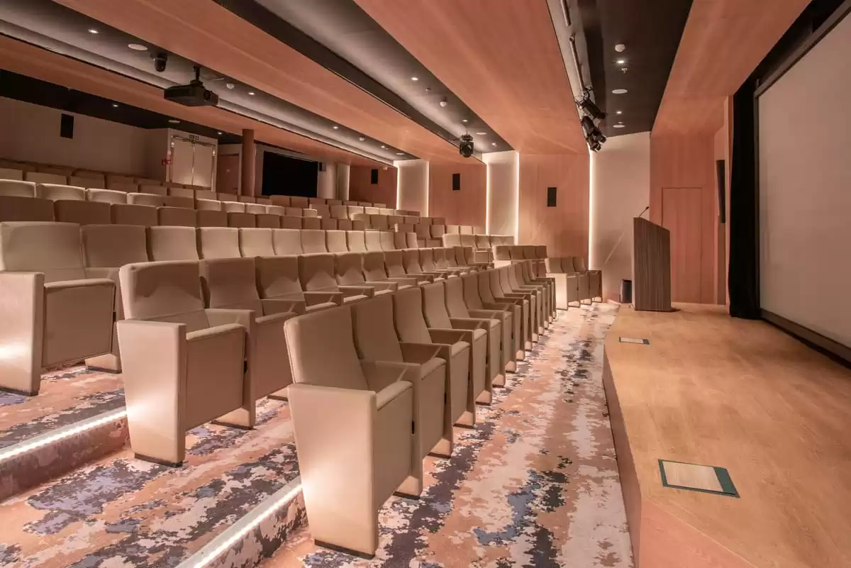 el  :  cabine 23