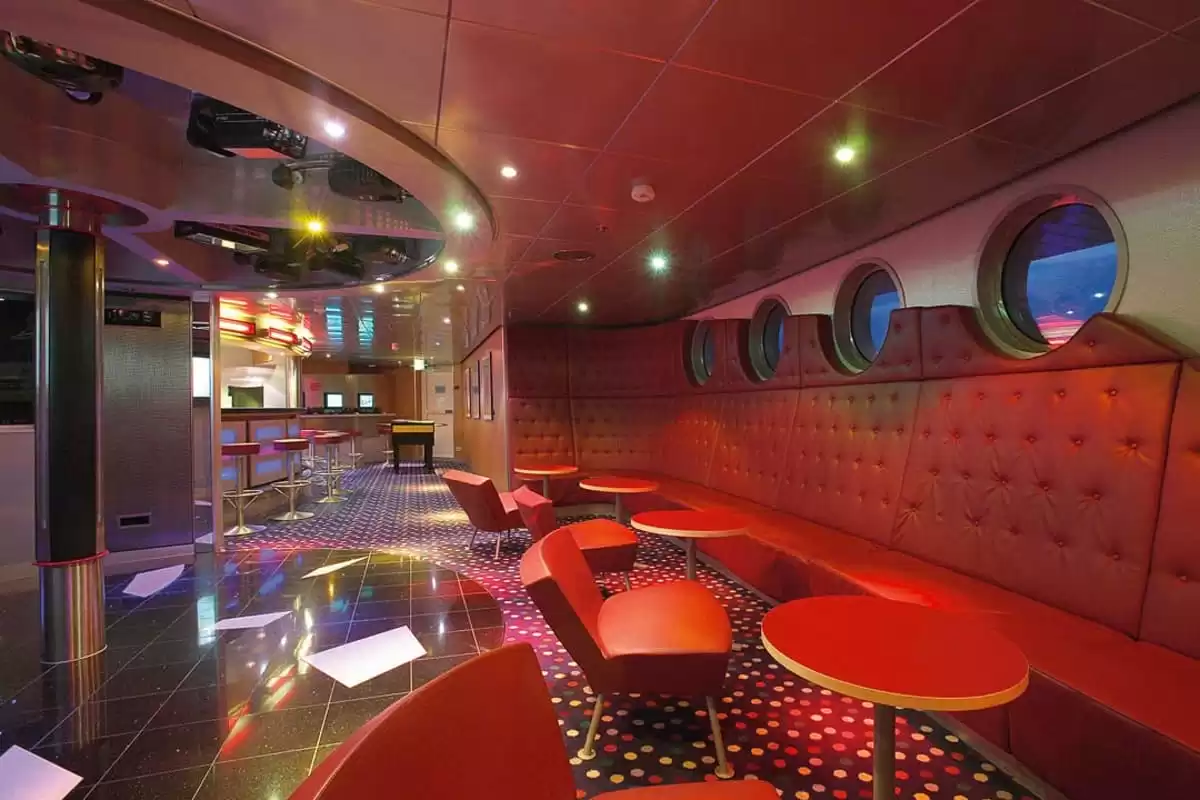 el  :  cabine 7