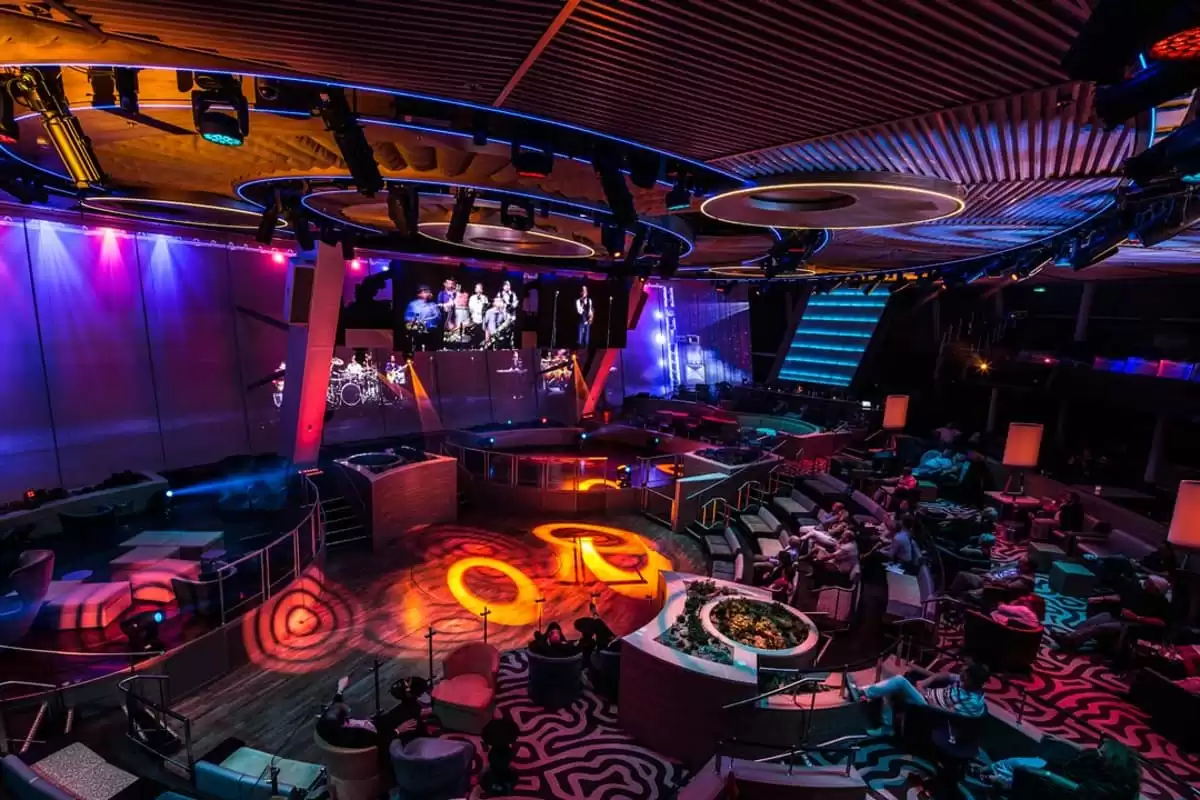 el  :  cabine 9
