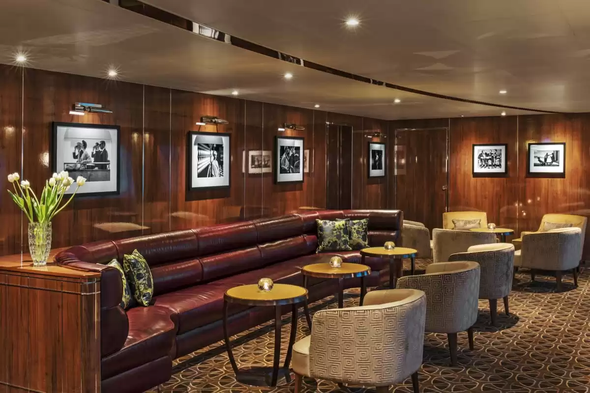 el  :  cabine 18