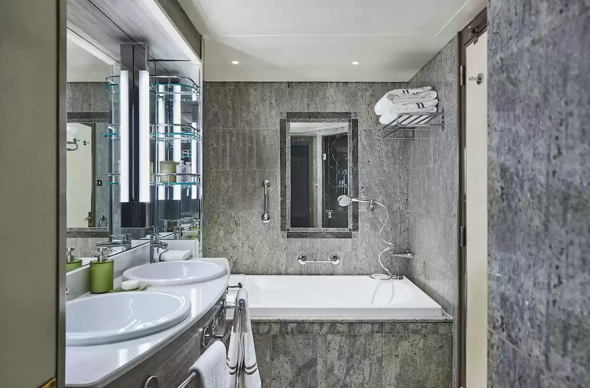 el Silver shadow :   3