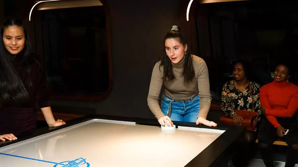 el  :  cabine 26