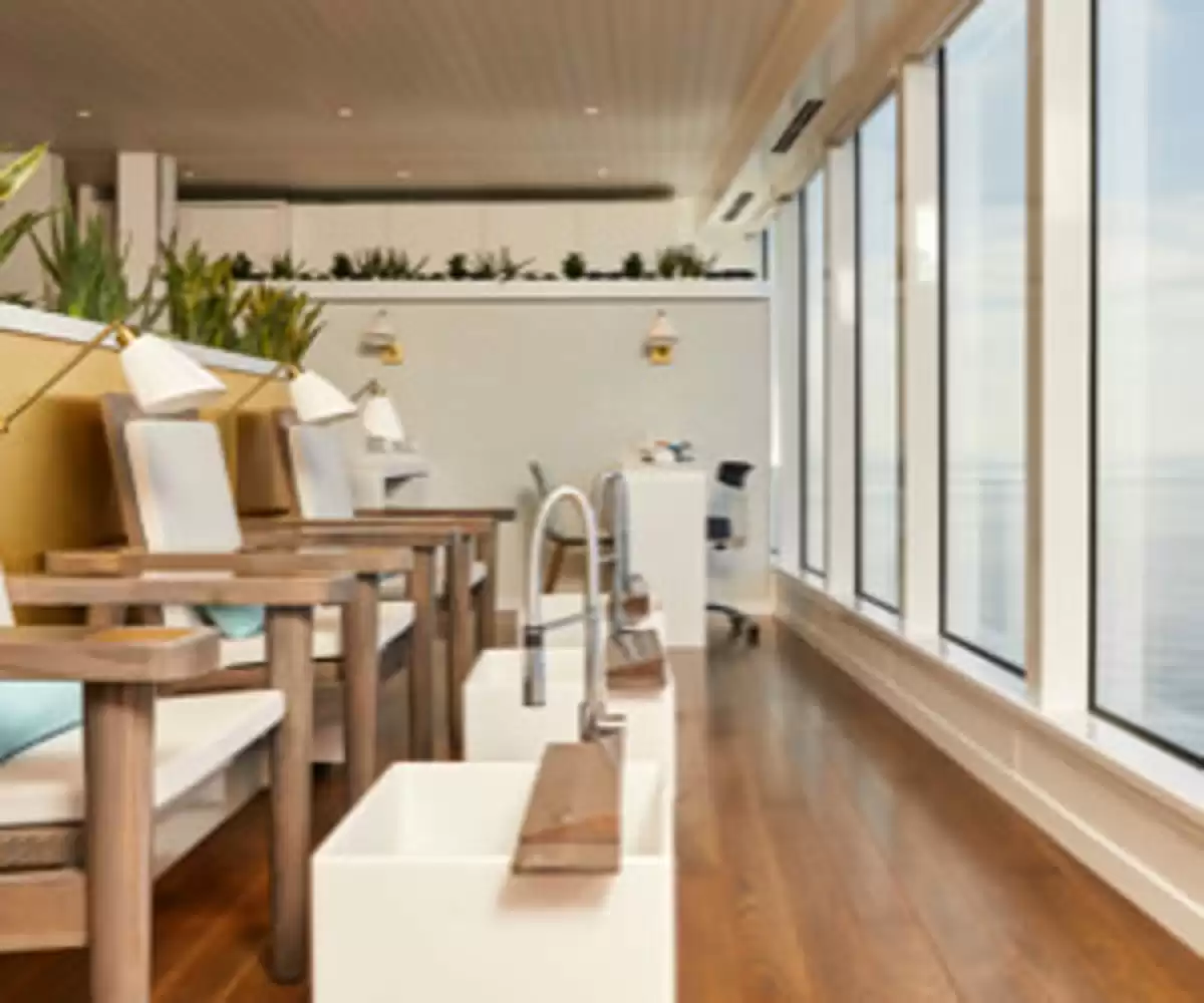 el  :  cabine 221