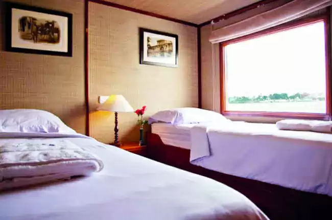 el RV Toum Tiou II :   