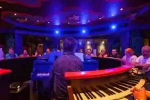 Blues Piano bar