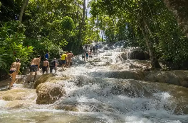 En Dunn's River Falls
