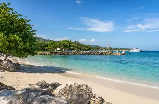 En Ocho Ríos Bay Beach