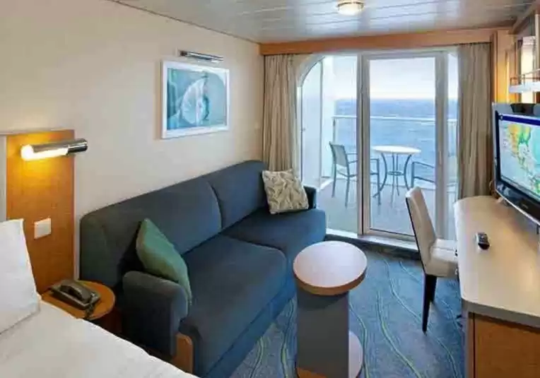 Cabina con vista al mar y balcón